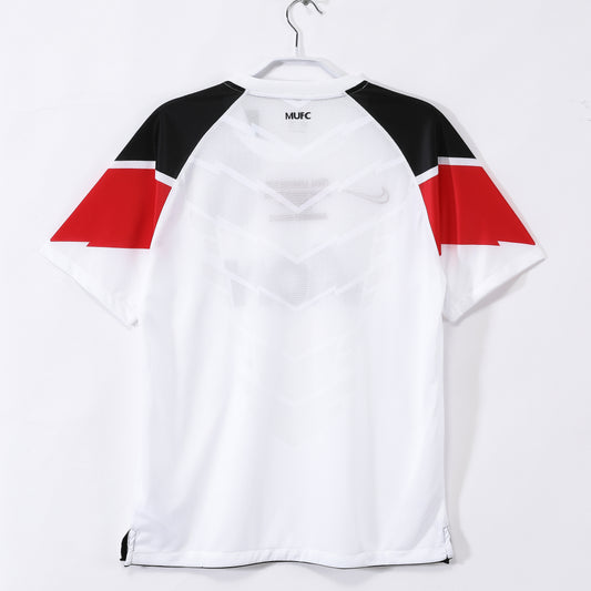 Maillots Manchester United 2010/11