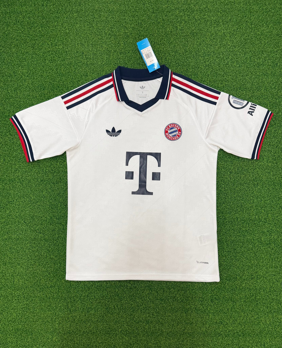Maillot extérieur du Bayern de Munich 26-27