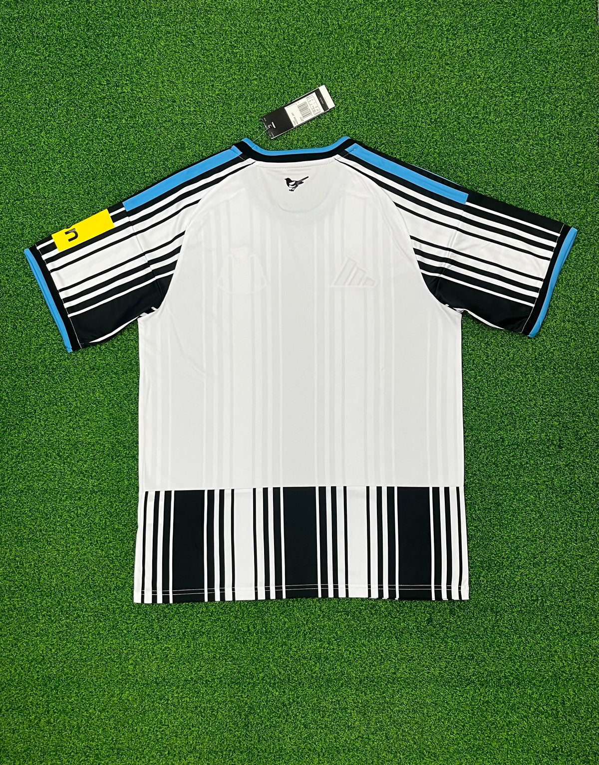 Maillot domicile Newcastle United 26-27