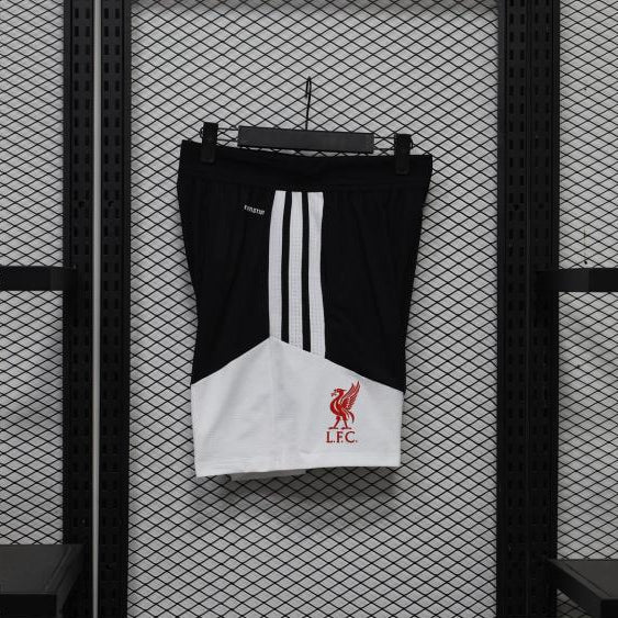 Short d'entraînement Liverpool 26-27 Noir et Blanc - côté droit