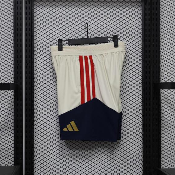 Short d'entraînement Bayern Munich 26-27 Beige et Bleu marine - côté gauche
