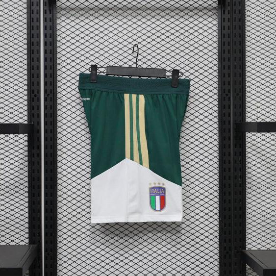 Short d'entraînement Italie 26-27 Vert et Blanc - côté droit